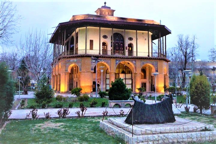 تصویر شماره 3 سالن مطالعه نیایش
